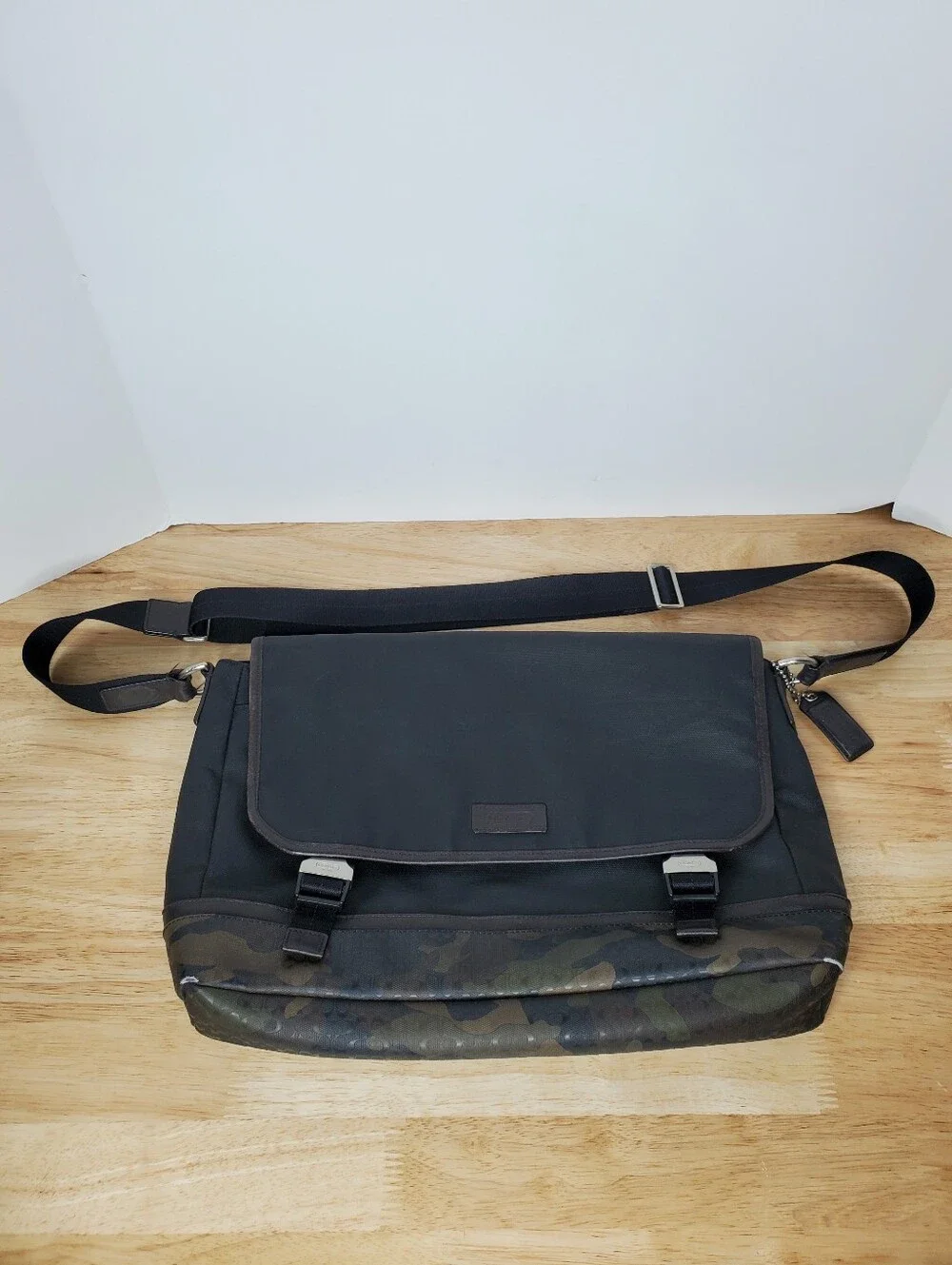 Coach Heritage Signature Messenger Bag Camo Black Mens F70941